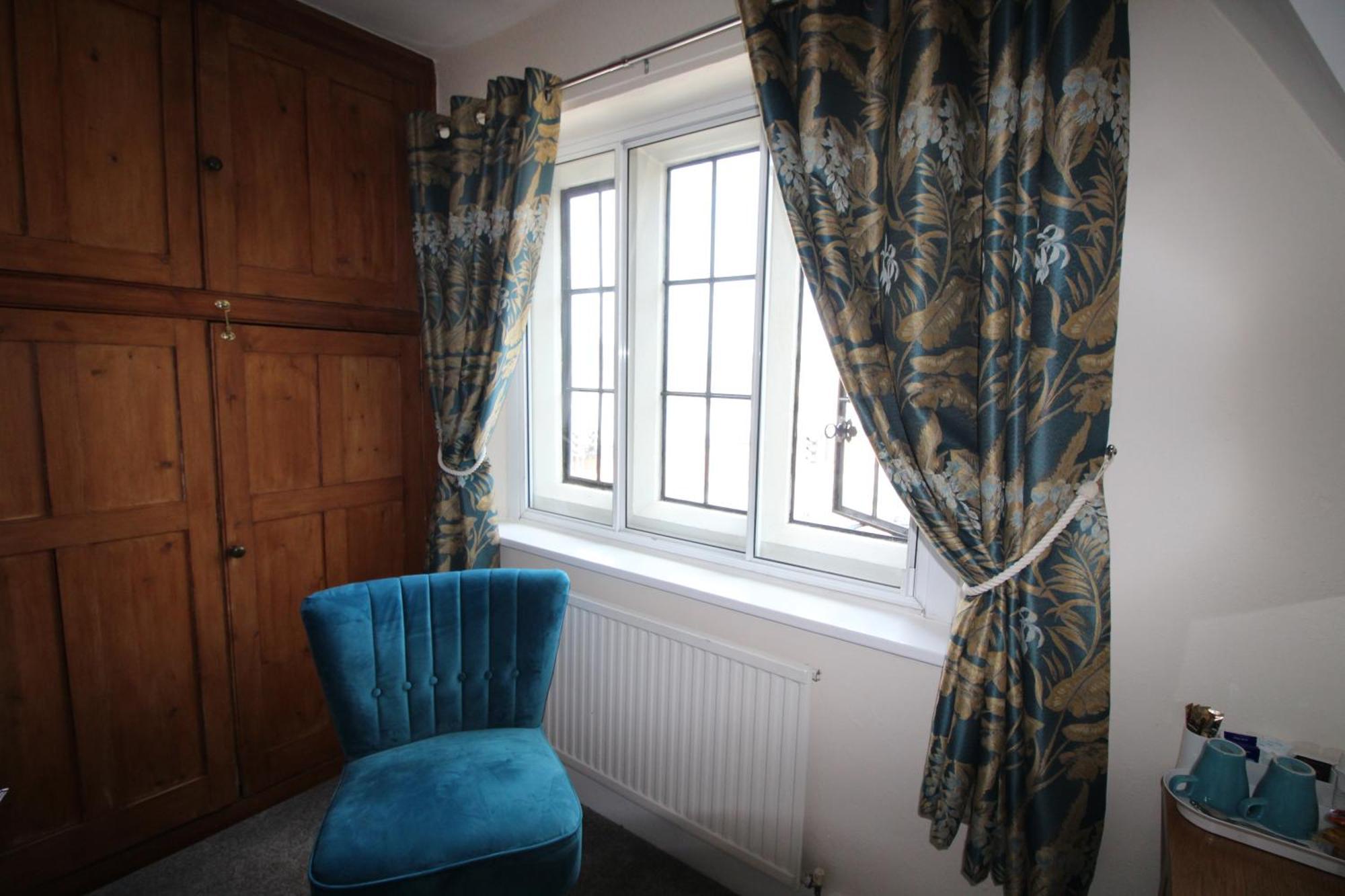 The Clothiers Arms Hotel Stroud  Room photo
